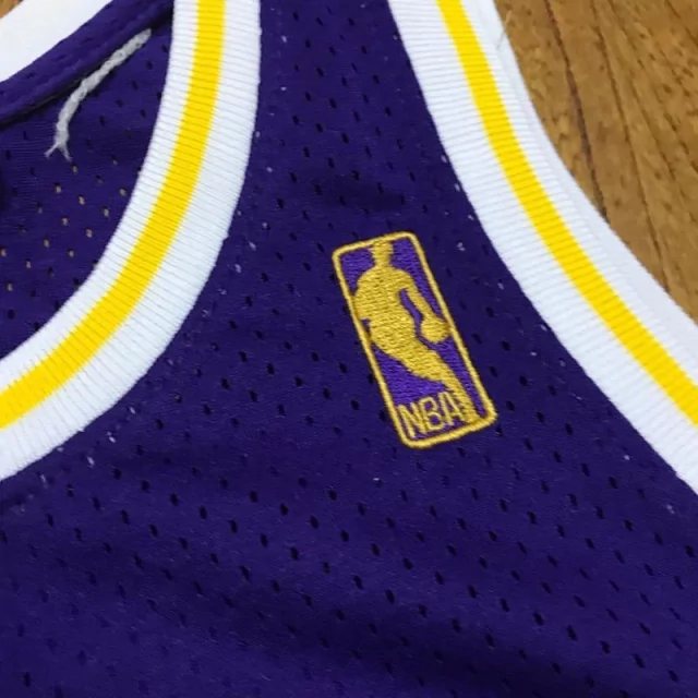 regata-mitchell-ness-los-angeles-lakers-2000-retro-johnson-32-7 Regata NBA Mitchell & Ness Lakers 2000 Roxo Johnson #32