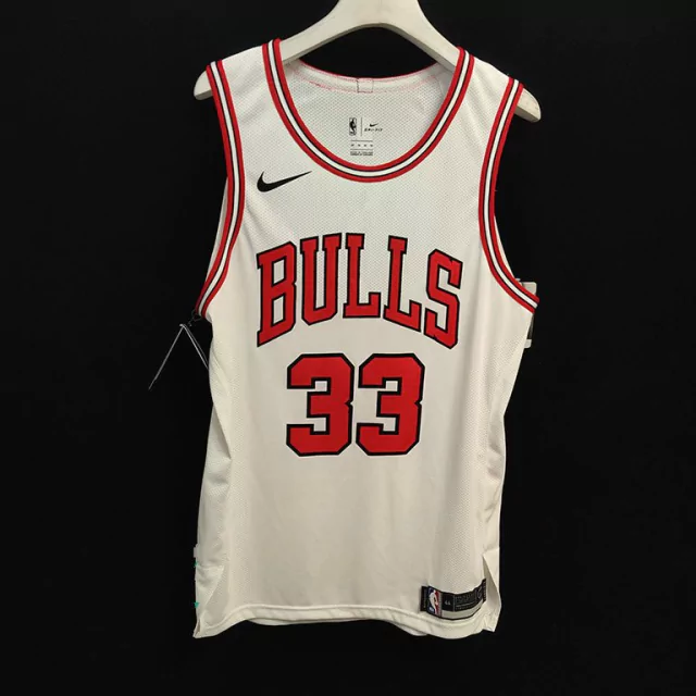 regata-nba-authentic-chicago-bulls-branca-20-21-pippen-33-640 Regata NBA AUTHENTIC Chicago Bulls Branca 20-21 PIPPEN #33