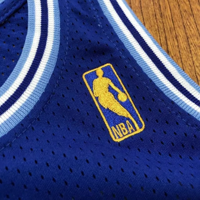regata-nba-mitchell-ness-los-angeles-lakers-hardwood-1996-1997-azul-bryant-8-2 Regata NBA Mitchell & Ness Los Angeles Lakers Hardwood 1996-97 Azul Bryant #8