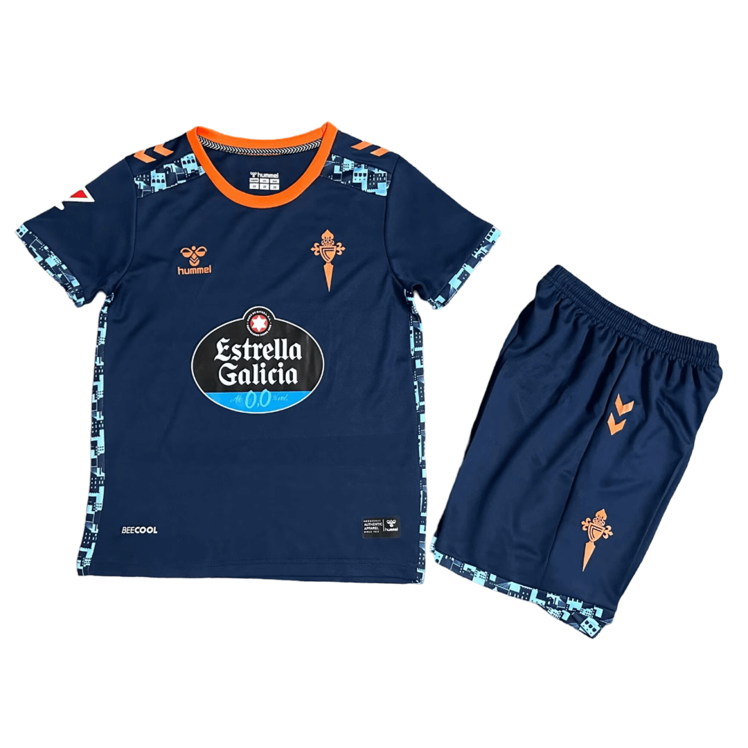 Kit Infantil Celta de Vigo Azul Escura Home I 2024/25 Unissex Kit Infantil Celta de Vigo Azul Escura Home I 2024/25 Unissex