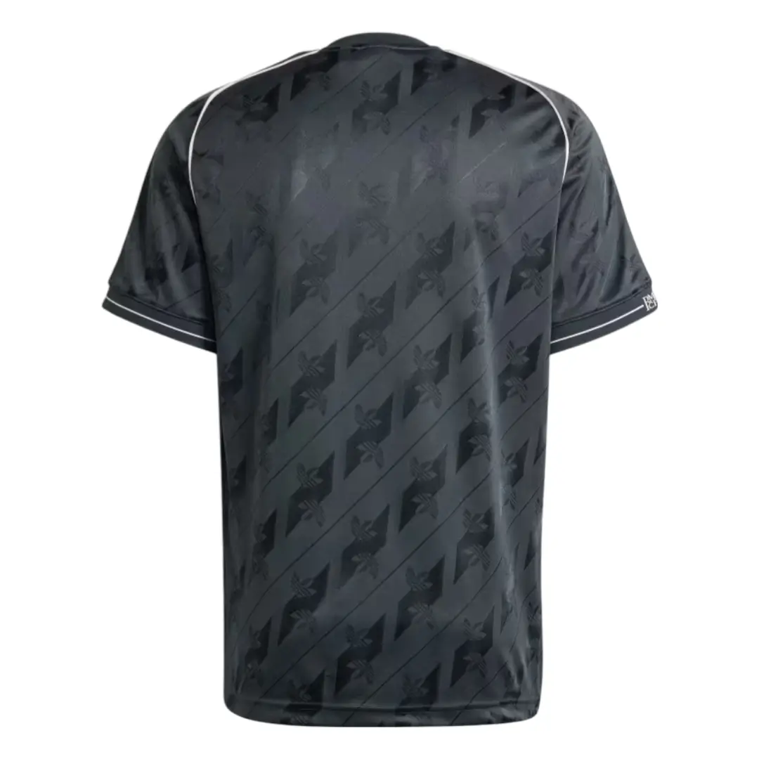 camisa-real-madrid-cinza-lifestyle-adidas-originals-2024-25-masculina Camisa Real Madrid Cinza Lifestyle Adidas Originals 2024/25 Masculina