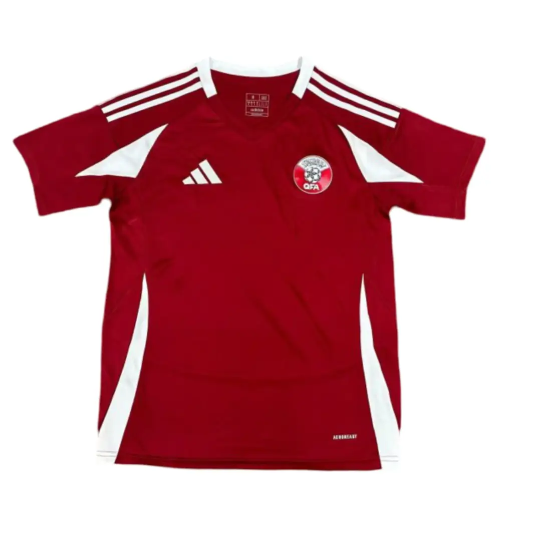 camisa-titular-selecao-do-qatar-vermelha-i-2024-25-masculina Camisa da Seleção do Qatar Vermelha I Home 2024/25 Masculina