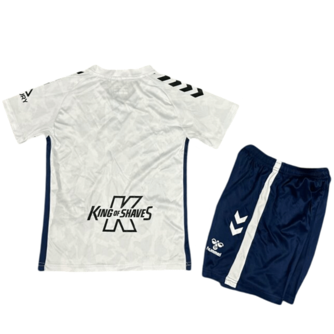 Kit Infantil Coventry City Reserva Branca II 2024/25 Unissex Kit Infantil Coventry City Reserva Branca II 2024/25 Unissex