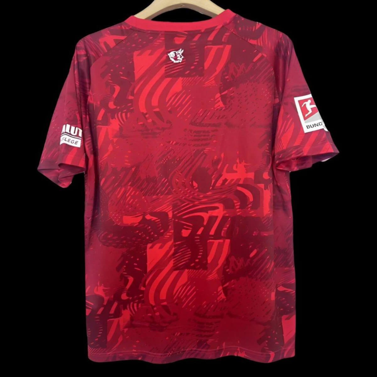 camisa-fc-Kaiserslautern-vermelha-home-2024-25-masculina-2 Camisa FC Kaiserslautern Vermelha Home 2024/25 Masculina