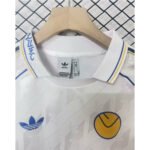 camisa-leeds-united-branca-adidas-originals-2024-25-manga-longa
