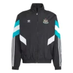 jaqueta-corta-vento-newcastle-preta-adidas-originals-2024-25-