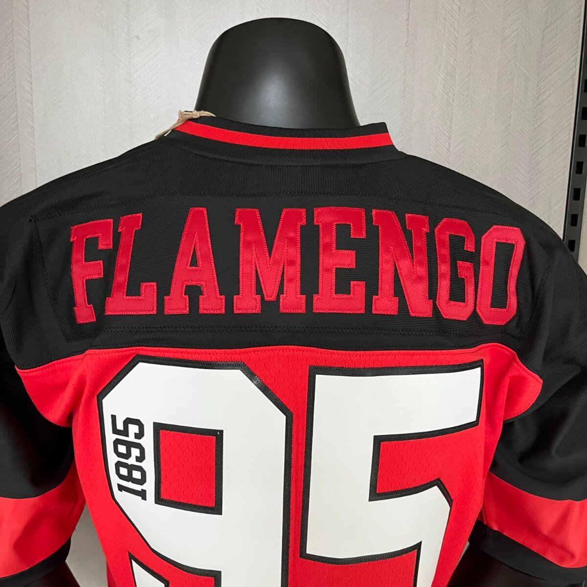 camisa-flamengo-exclusiva-nfl-limitada-mitchell-ness-95-6 Camisa Flamengo Exlusiva NFL Limitada Michell Ness 95
