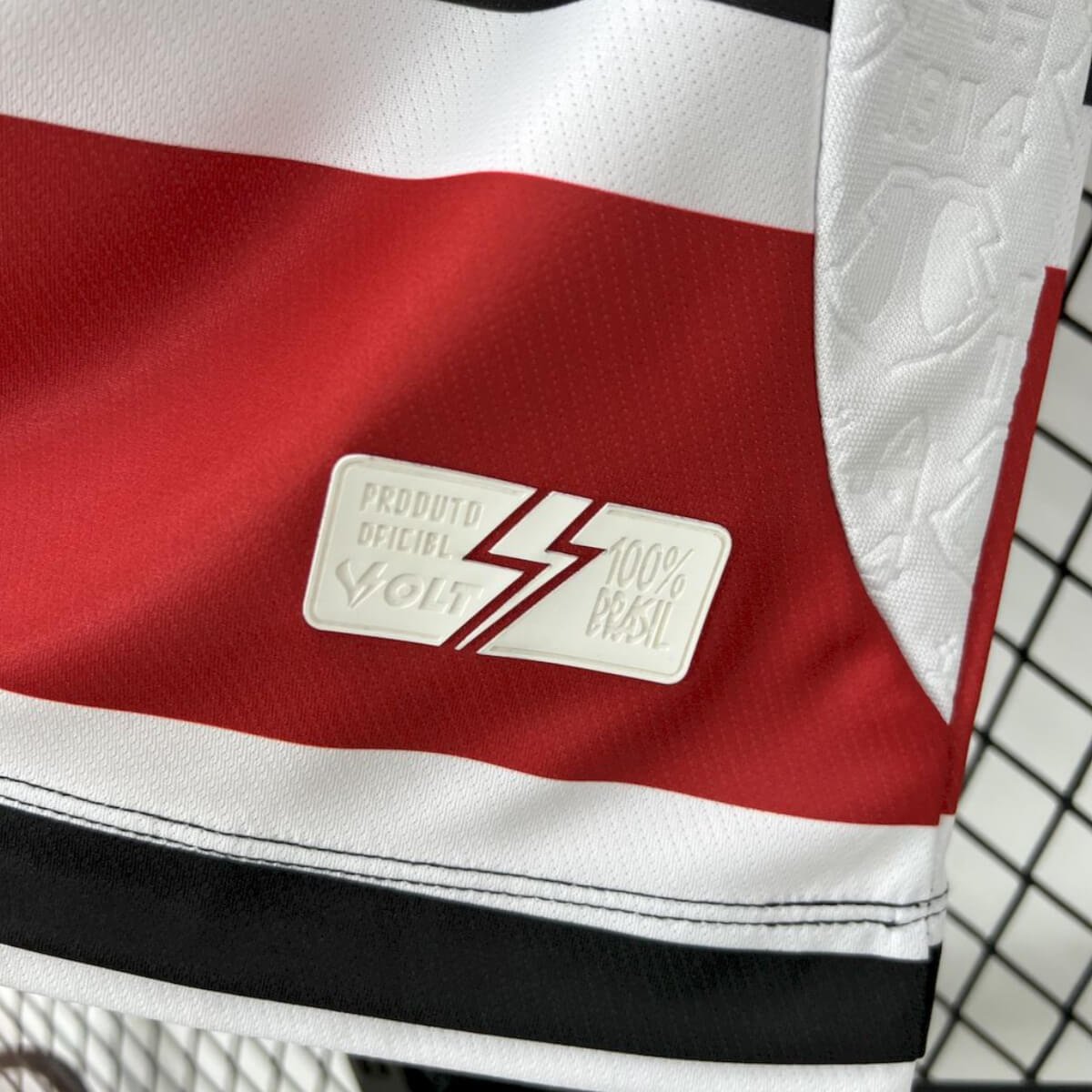 camisa-santa-cruz-titular-2025-26-vermelha-preta-masculina-1
