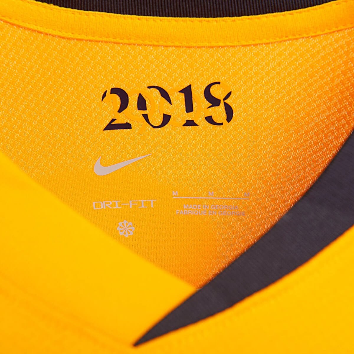 camisa-inter-de-milao-amarela-final-champions-2025-third-masculina-1 Camisa Inter de Milão Amarela Final Champions 2025 Masculina