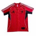 camisa-manchester-united-us-pack-basebol-vermelha-botoes-2025