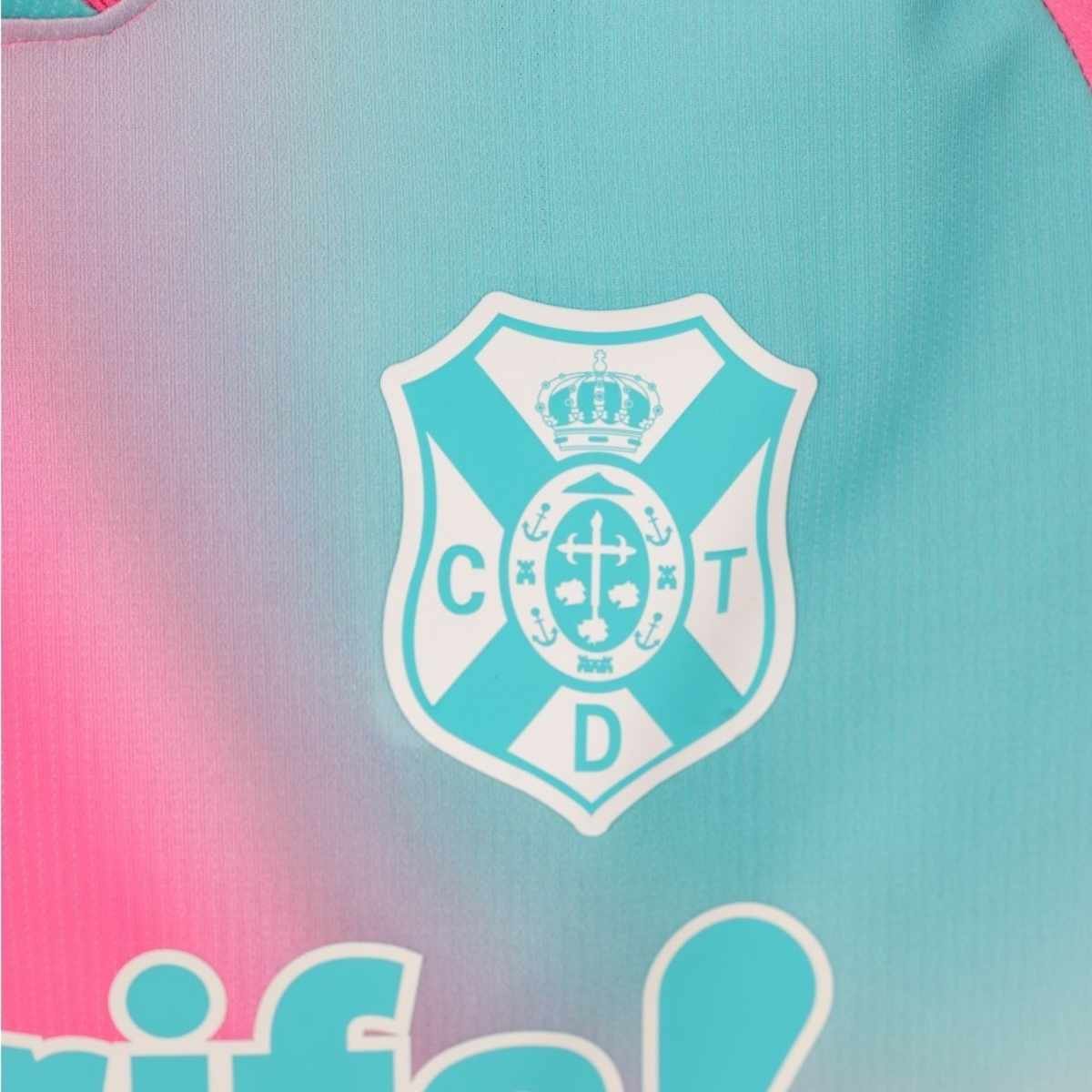 camisa-cd-tenerife-rosa-azul-2025-26-third-masculina (2) Camisa CD Tenerife Rosa/Azul 2025/26 Third Masculina