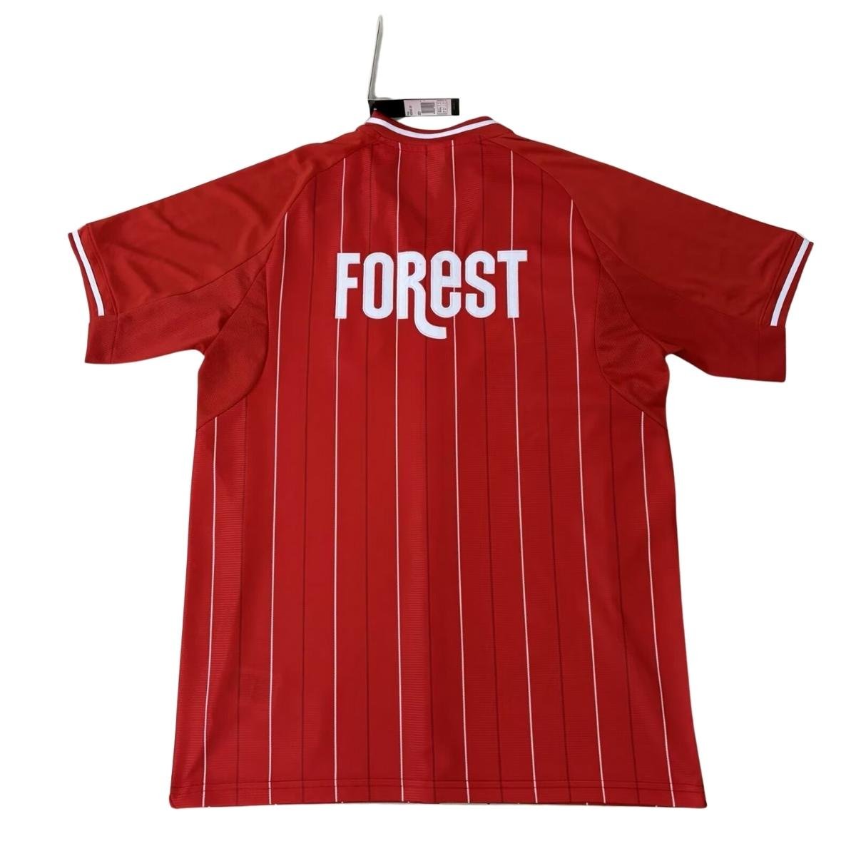 camisa-nottingham-forest-vermelha-basebolo-2025-botoes (1) Camisa Nottingham Forest Vermelha Basebol 2025/26 Botões