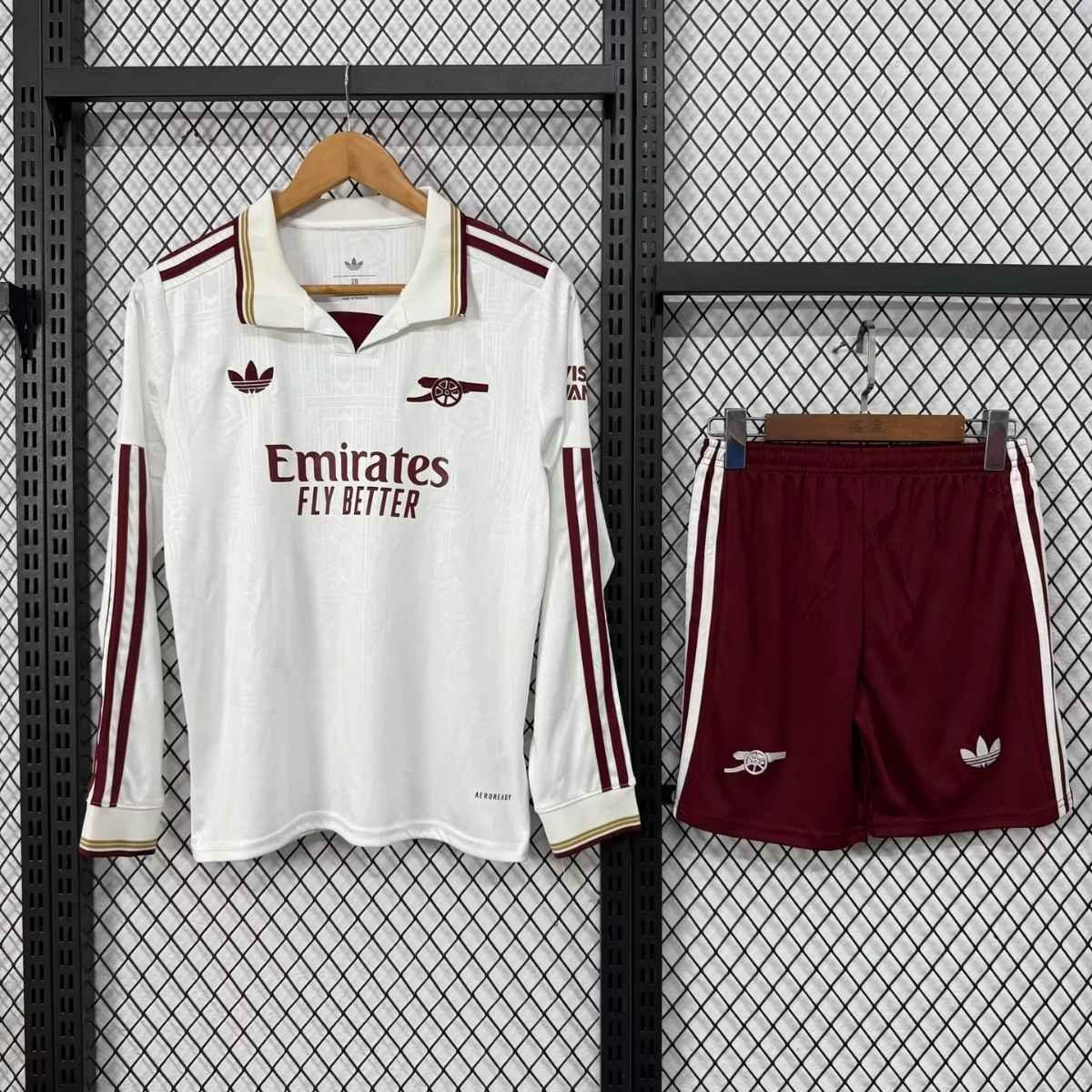 Kit-infantil-Arsenal-bege-25-26-third-manga-longa (1) Kit Infantil Arsenal Bege 2025/26 Third Manga Longa