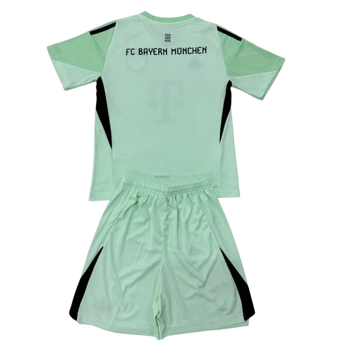 Kit-infantil-Bayern-de-munique-azul-2025-26-goleiro-unissex (3) Kit Infantil Bayern de Munique Verde 2025/26 Golerio Unissex