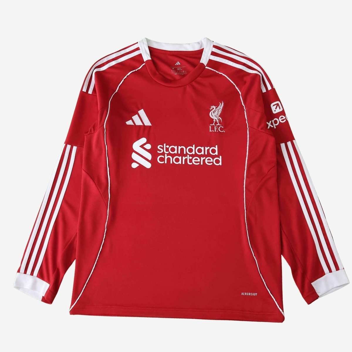 Kit-infantil-Liverpool-bege-2025-26-away-manga-longa (4) Kit Infantil Liverpool Vermelha 2025/26 Home Manga Longa