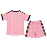 Kit-infantil-Newcastle-Goleiro-Rosa-25-26-Huirong-Home-Masculina (1)