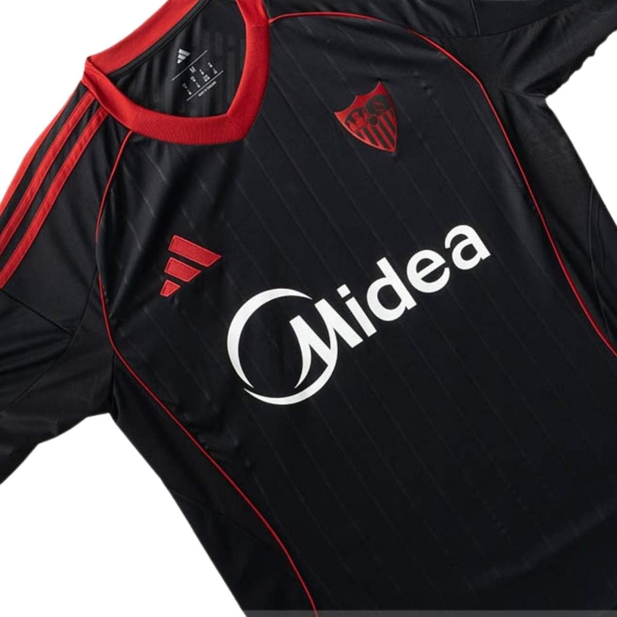 Kit-infantil-Sevilla-Preto-e-Vermelho-2025-26-Third-Unissex Kit Infantil Sevilla Preto 2025/26 Third Unissex