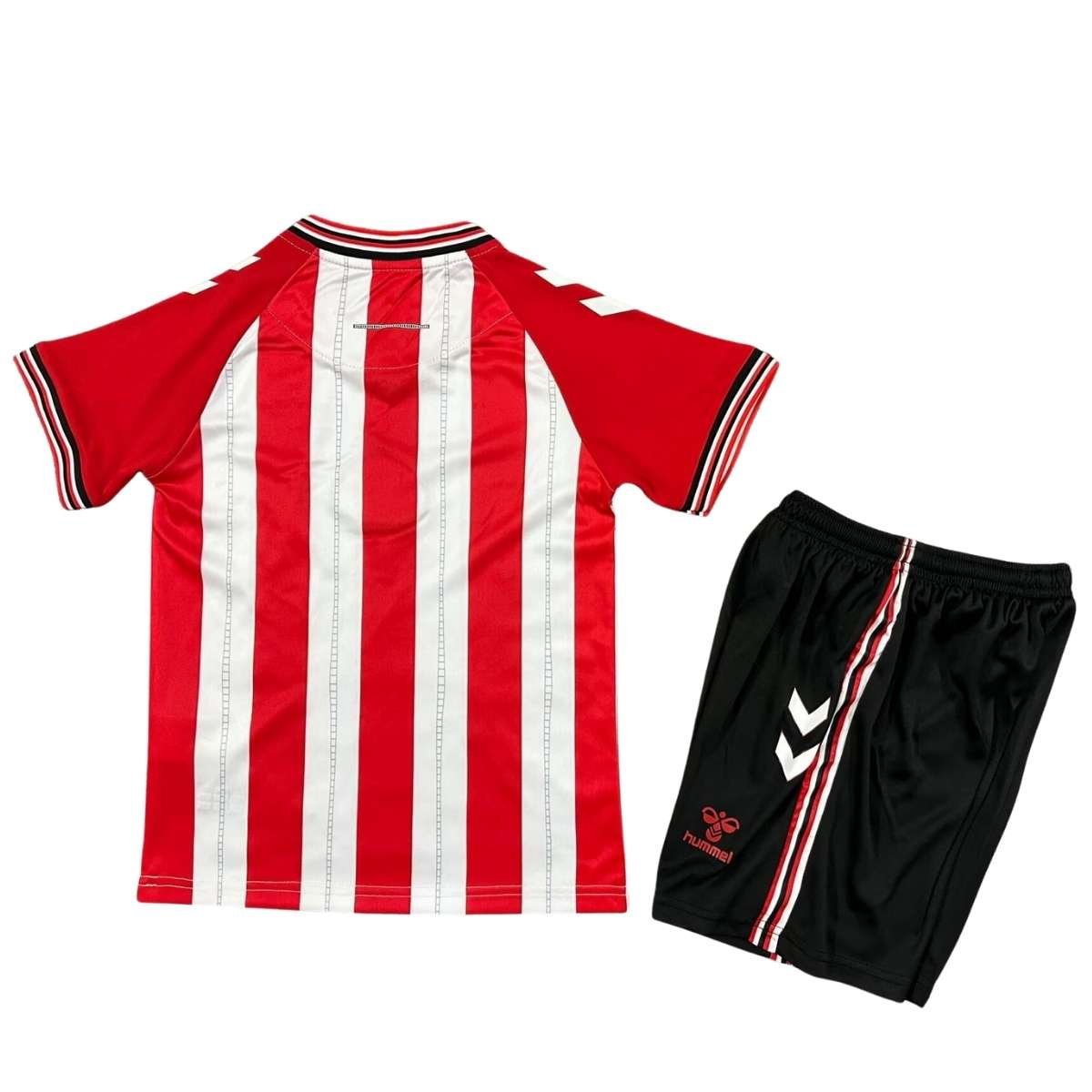 Kit-infantil-Sunderland-Vermelho-e-Branco-25-26-Home-Unissex (2) Kit Infantil Sunderland Vermelho 2025/26 Home Unissex
