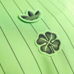 camisa-celtic-fc-verde-2025-26-terrace-icons-champions-masculina