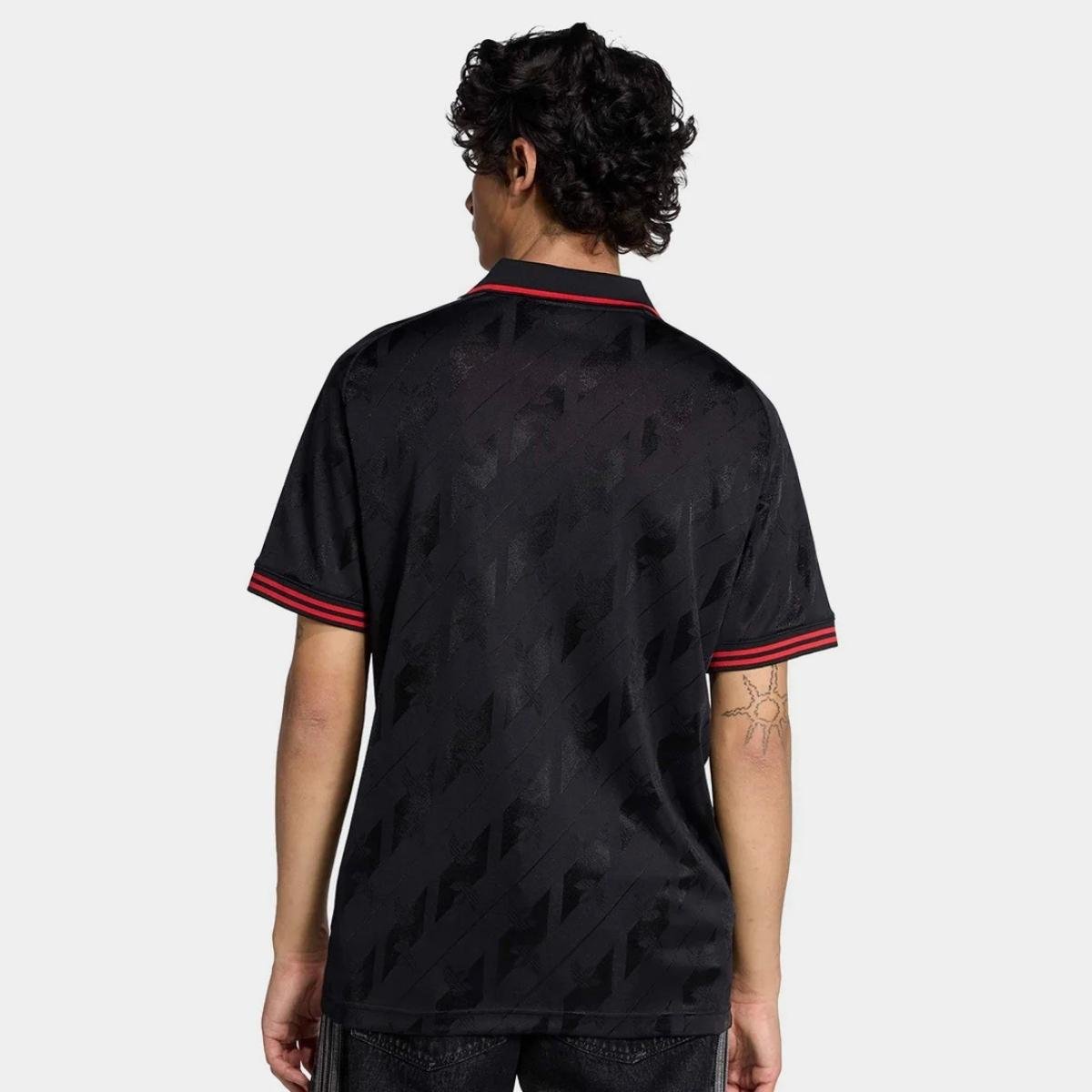 camisa-flamengo-lifestyler-2526-adidas-masculina-preto-FB9-8480-006 (4) Camisa Flamengo Lifestyler Preta Polo 2025/26 Masculina