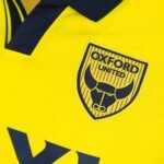 camisa-oxford-united-amarelo-2025-26-home-masculina