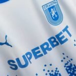 camisa-universitatea-craiova-branca-azul-2025-26-home-masculina