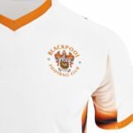 camisa-blackpool-branca-2025-26-away-ii-masculina