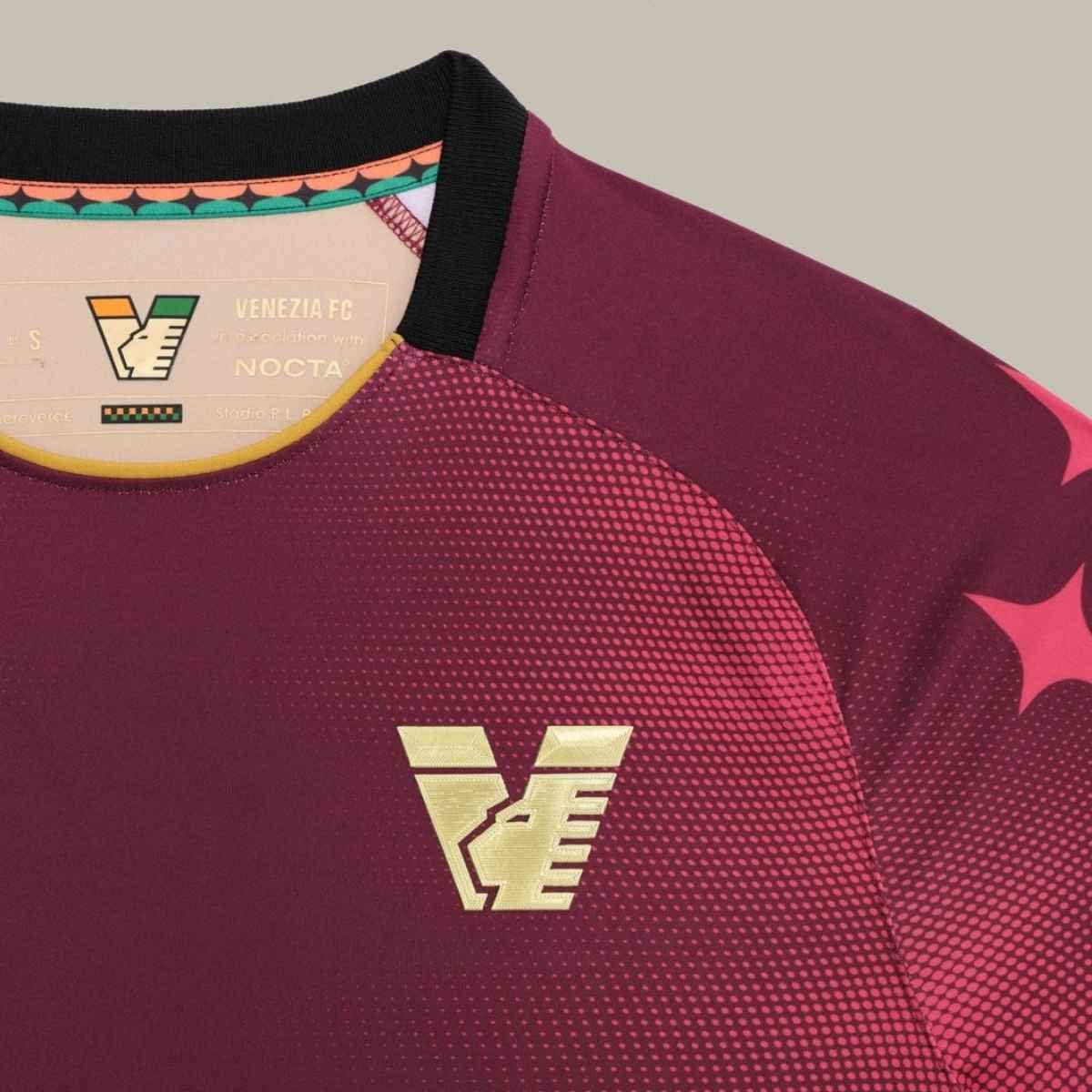 camisa-venezia-fc-vermelha-2025-26-pre-jogo-masculina (2) Camisa Venezia FC Vermelha 2025/26 Pré-jogo Masculina