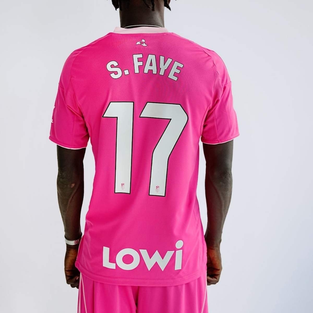 camisa-granada-cf-rosa-2025-26-fourth-masculina (2) Camisa Granada CF Rosa 2025/26 Fourth IV Masculina