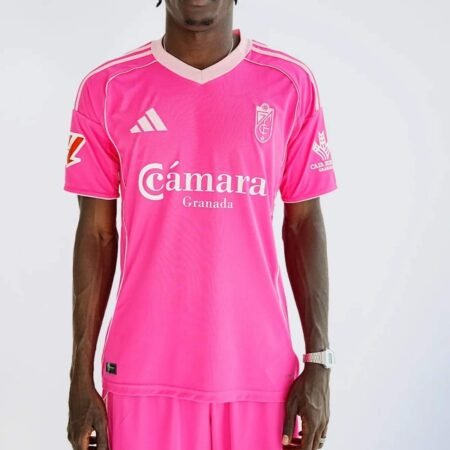 Camisa Granada CF Rosa 2025/26 Fourth IV Masculina
