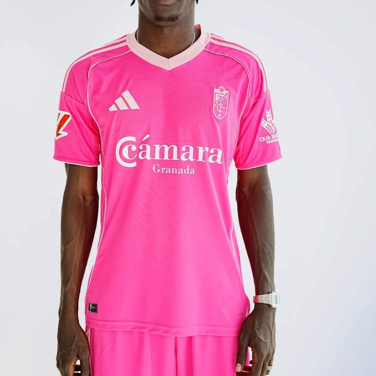 camisa-granada-cf-rosa-2025-26-fourth-masculina Camisa Granada CF Rosa 2025/26 Fourth IV Masculina