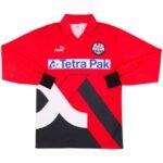 camisa-eintracht-frankfurt-vermelha-1993-94-home-i-manga-longa-tetra-park-masculina (2)