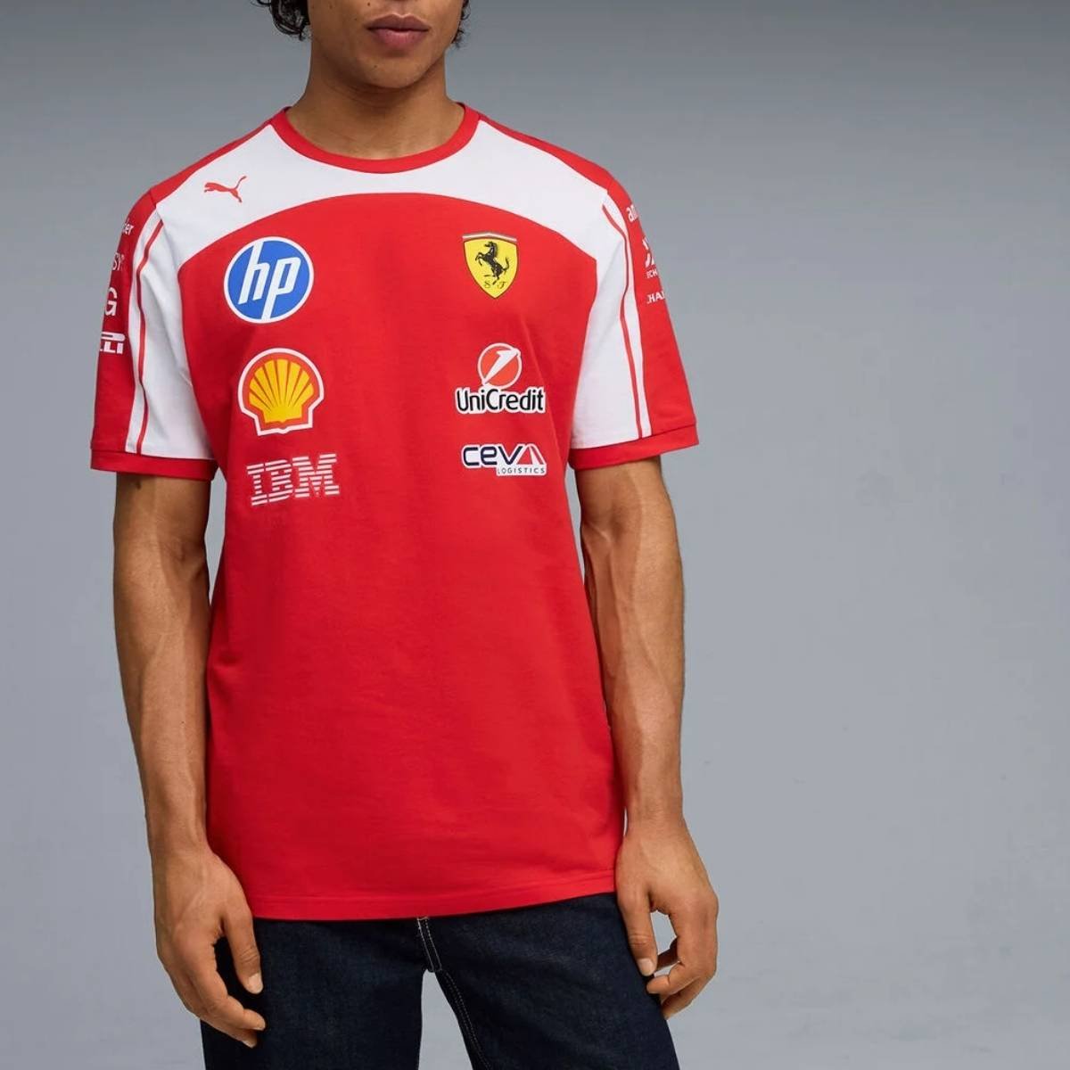 camisa-scuderia-ferrari-team-vermellha-2026-27-t-shirt-masculina (3) Camisa Scuderia Ferrari F1 Team Vermelha 2026/27 T-Shirt Masculina