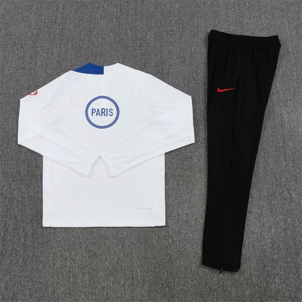 kit-treino-Paris-Saint-Germain-2025-26-branco-preto-masculino (2) Conjunto Treino PSG Calça e Jaqueta Branca/Preto 2025/26 Jogador