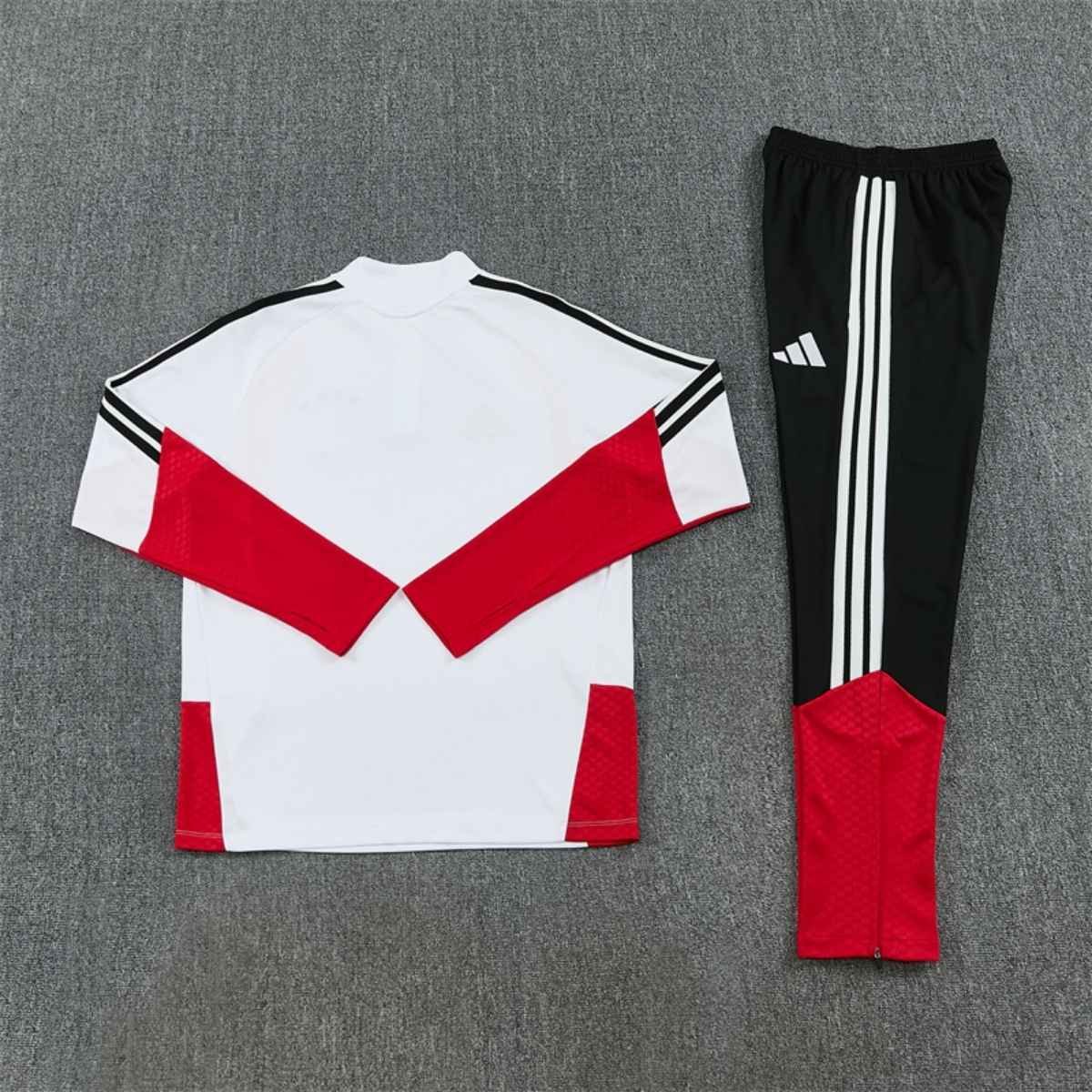 kit-treino-alemanha-2026-27-branco-preto-vermelho-masculino (2) Conjunto Treino Alemanha Calça e Jaqueta Branco 2026/27 Masculina