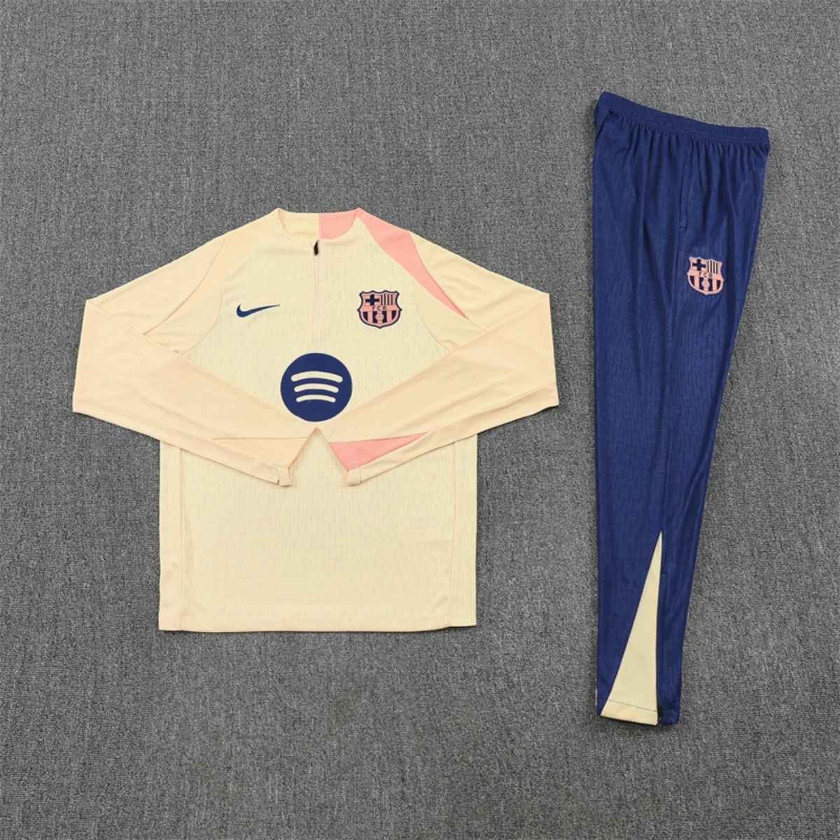 kit-treino-barcelona-2025-26-amarela-azul-masculino (2) Conjunto Treino Barcelona Calça e Jaqueta 2025/26 Amarelo/Azul Jogador