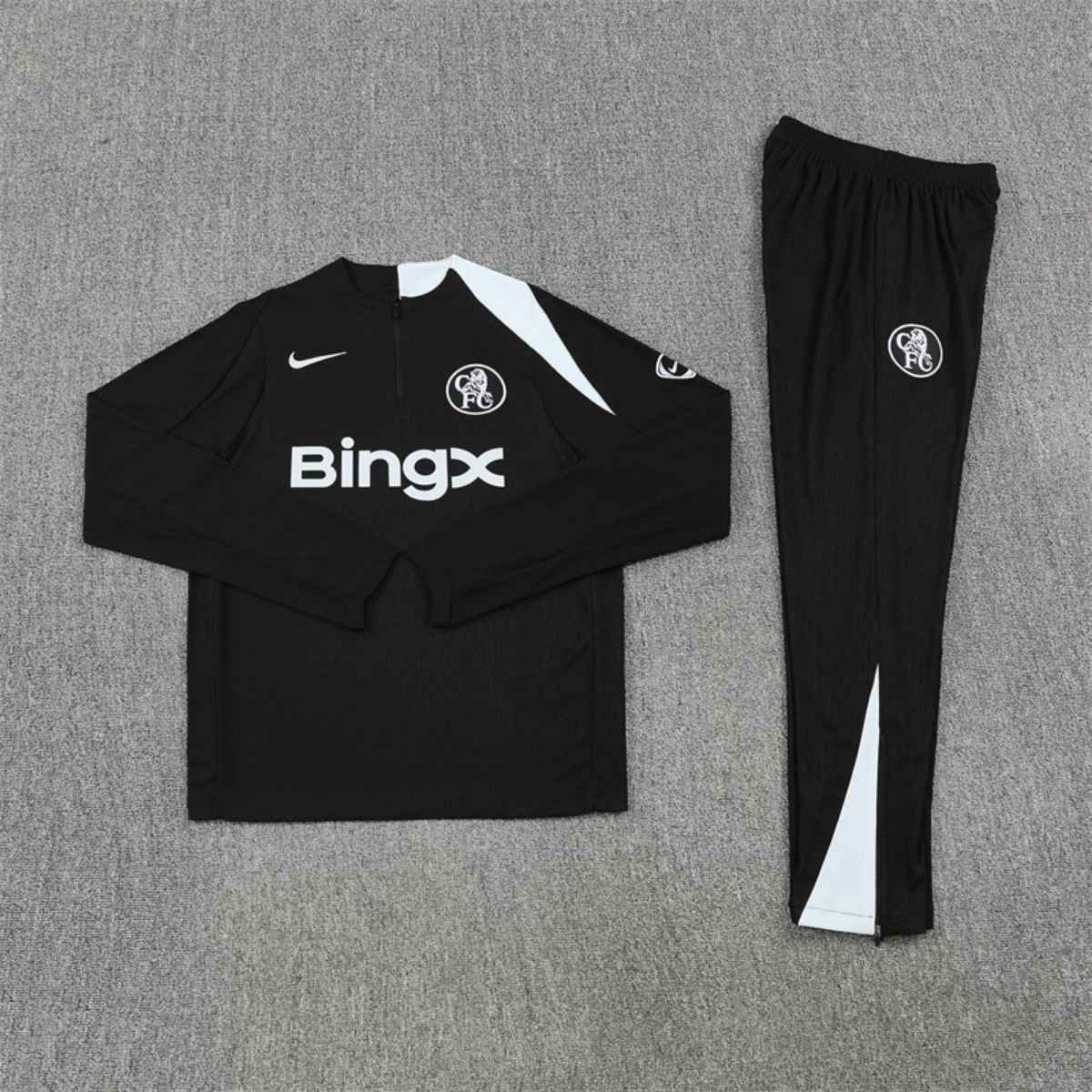 kit-treino-chelsea-fc-2025-26-preto-masculino (2) Conjunto Treino Chelsea FC Calça e Jaqueta Preto 2025/26 Masculina