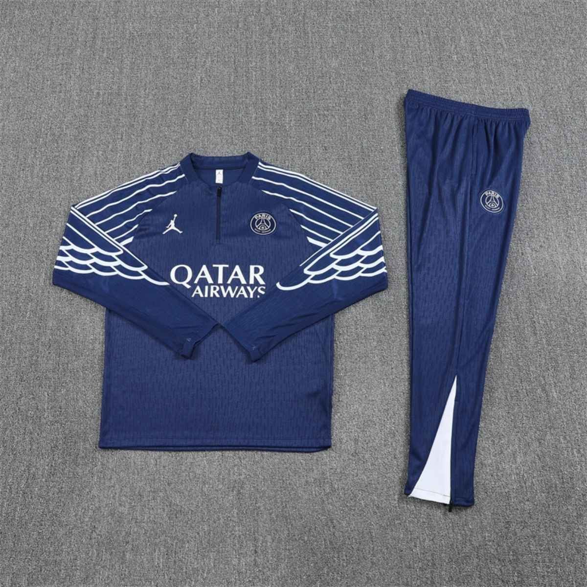 kit-treino-paris-saint-germain-2025-26-azul-escuro-masculino (2) Conjunto Treino PSG Calça e Jaqueta Azul Jordan 2025/26 Jogador