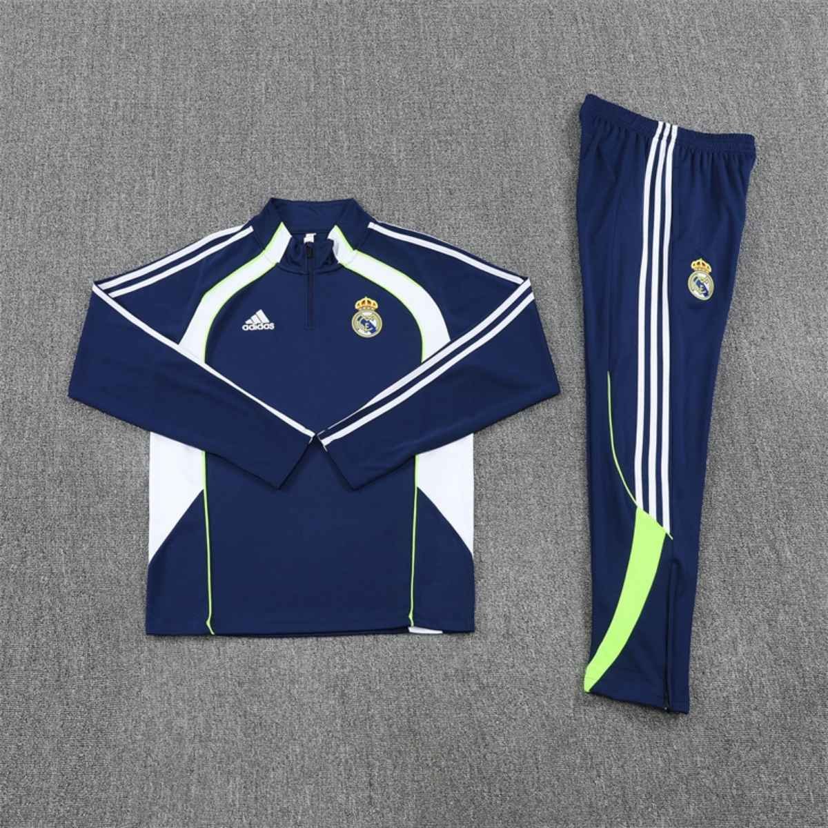 kit-treino-real-madrid-2025-26-azul-branco-masculino (3) Conjunto Treino Real Madrid Calça e Jaqueta Dragão Azul/Branco 2025/26 Masculina