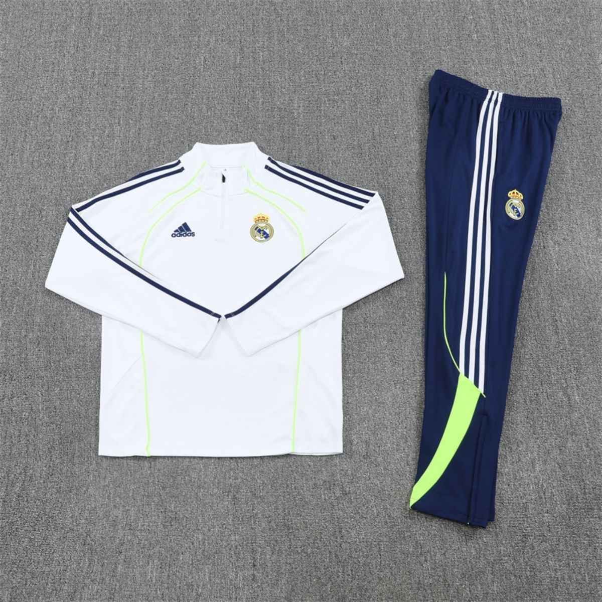 kit-treino-real-madrid-2025-26-branco-azul-masculino (3) Conjunto Treino Real Madrid Calça e Jaqueta Azul/Branco 2025/26 Masculina