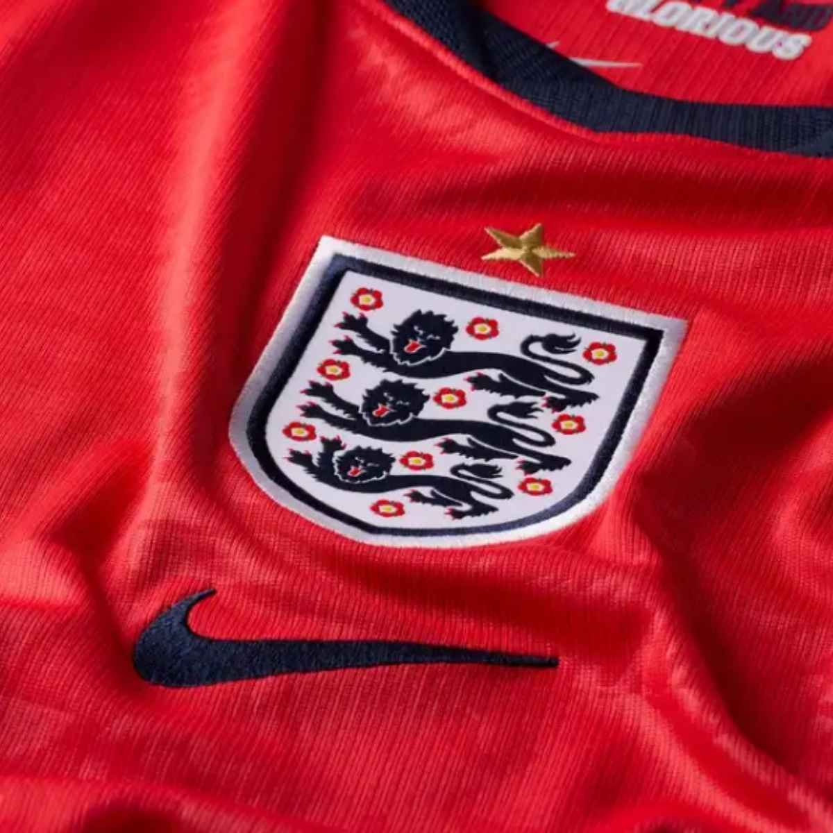 camisa-inglaterra-vermelha-copa-2026-27-away-ii-masculina (1) Camisa Inglaterra Vermelha Copa 2026/27 Away II Masculina