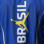 jaqueta-brasil-jordan-hino-azul-escuro-copa-2026-27-masculina-098672