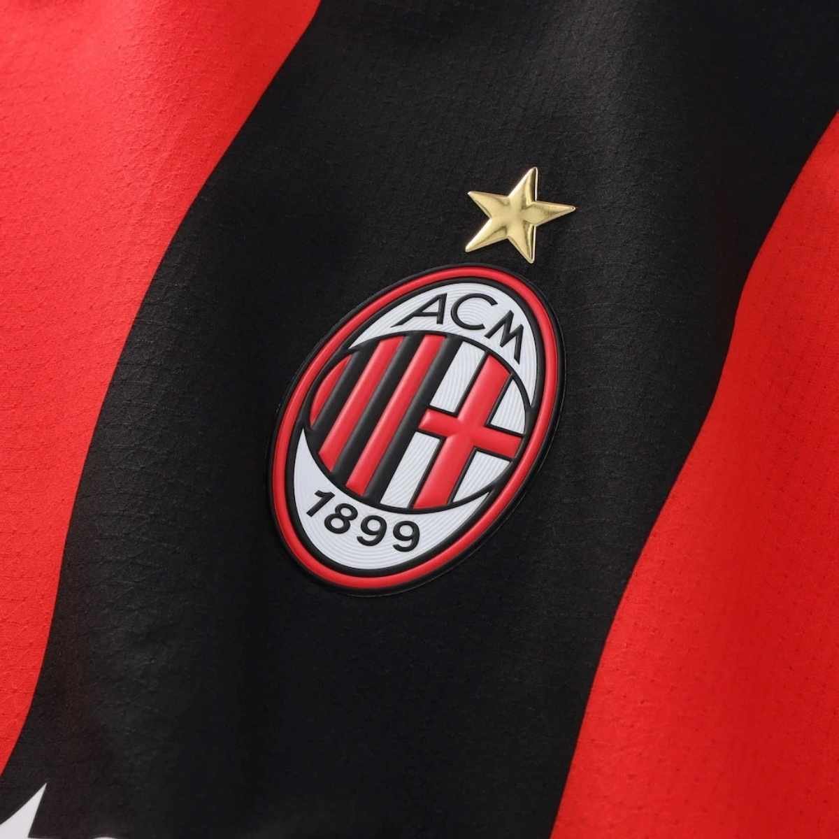 camisa-milan-vermelho-2026-27-home-jogador-masculina (2) Camisa AC Milan Vermelha 2026/27 Home I Jogador Masculina